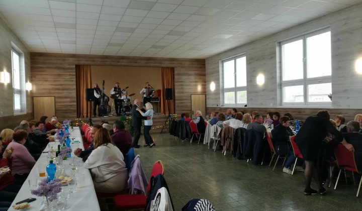 Deň matiek, Deň otcov 2023